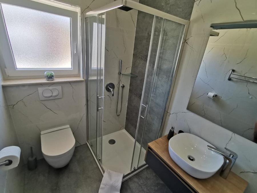 New Nikolina 4 Star Leilighet Mali Lošinj Eksteriør bilde