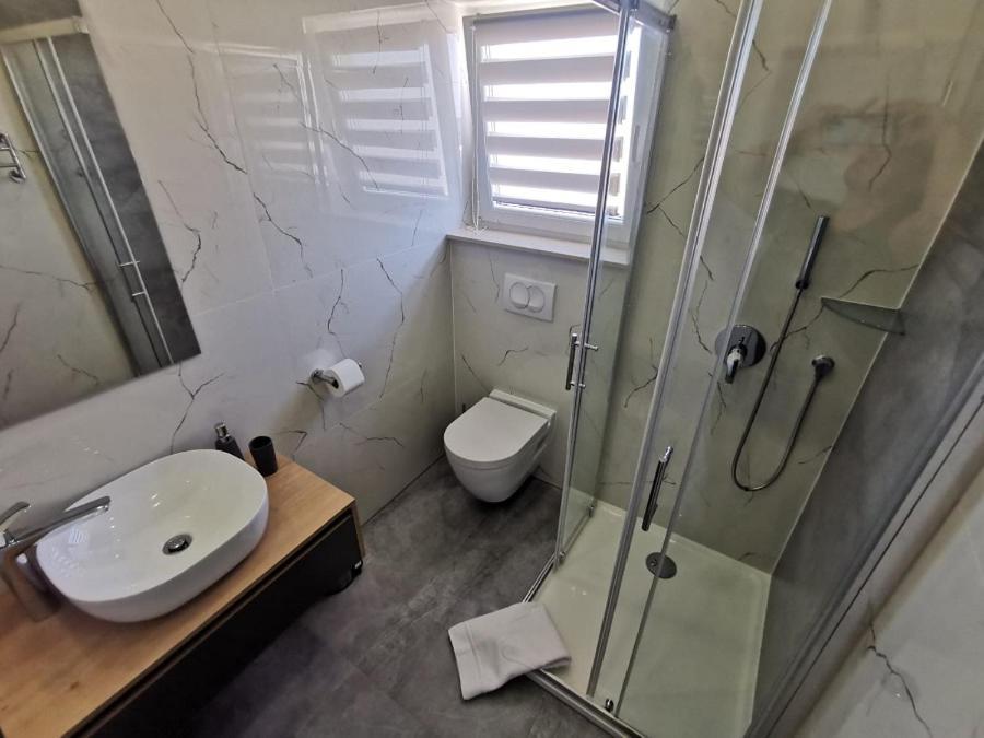 New Nikolina 4 Star Leilighet Mali Lošinj Eksteriør bilde